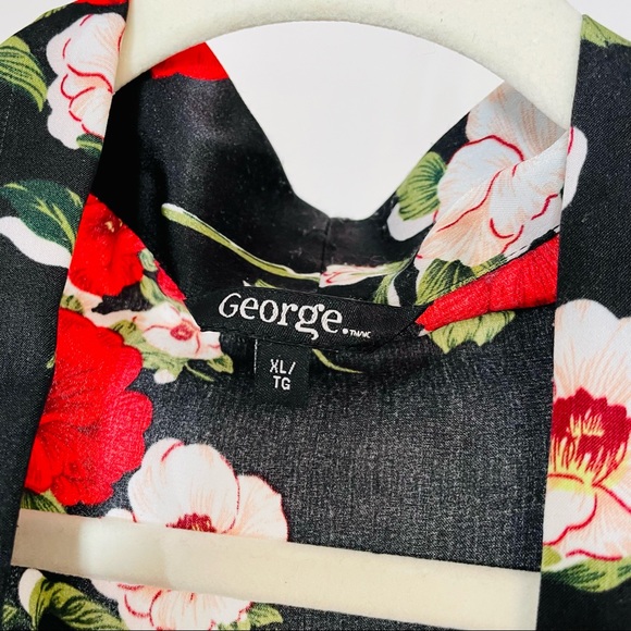 Floral Satin-y Kimono Robe | EUC Size XL (no tie) - Picture 3 of 7